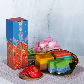 Kueh Kisses (Kebaya Gift Box)
